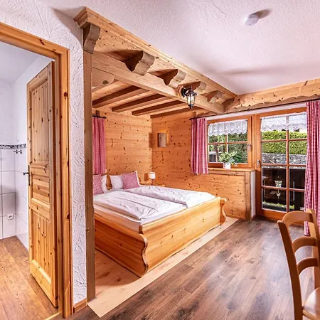 Hotel Haus Berggesundzeit Doppelzimmer Kaerlingerhaus
